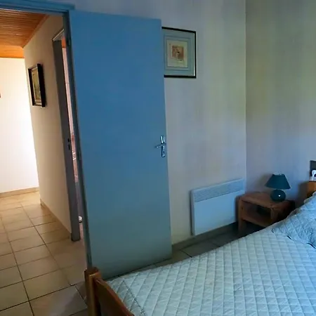 D'hotes Les Menhirs Bed & Breakfast 3*